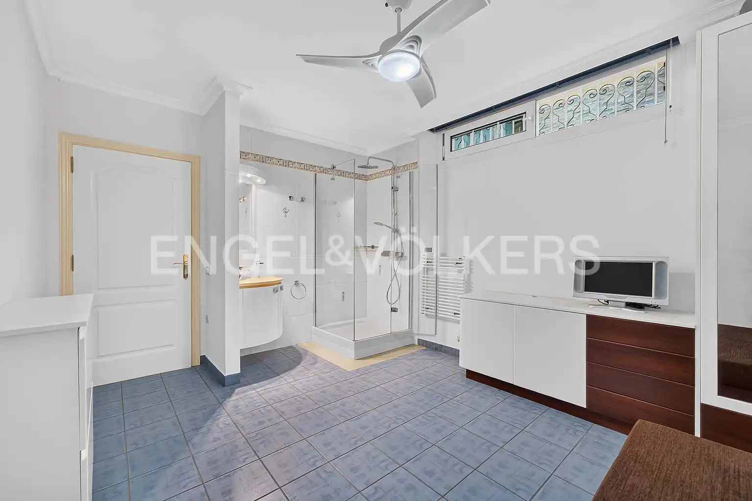 Bathroom of Houses for sale in Costa Adeje