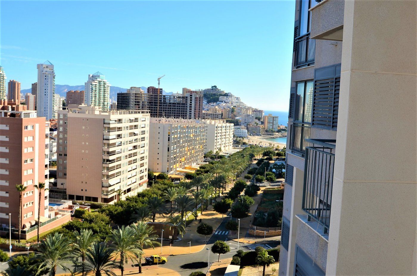 Vista exterior de Apartament de lloguer en Villajoyosa / La Vila Joiosa amb Terrassa i Piscina comunitària