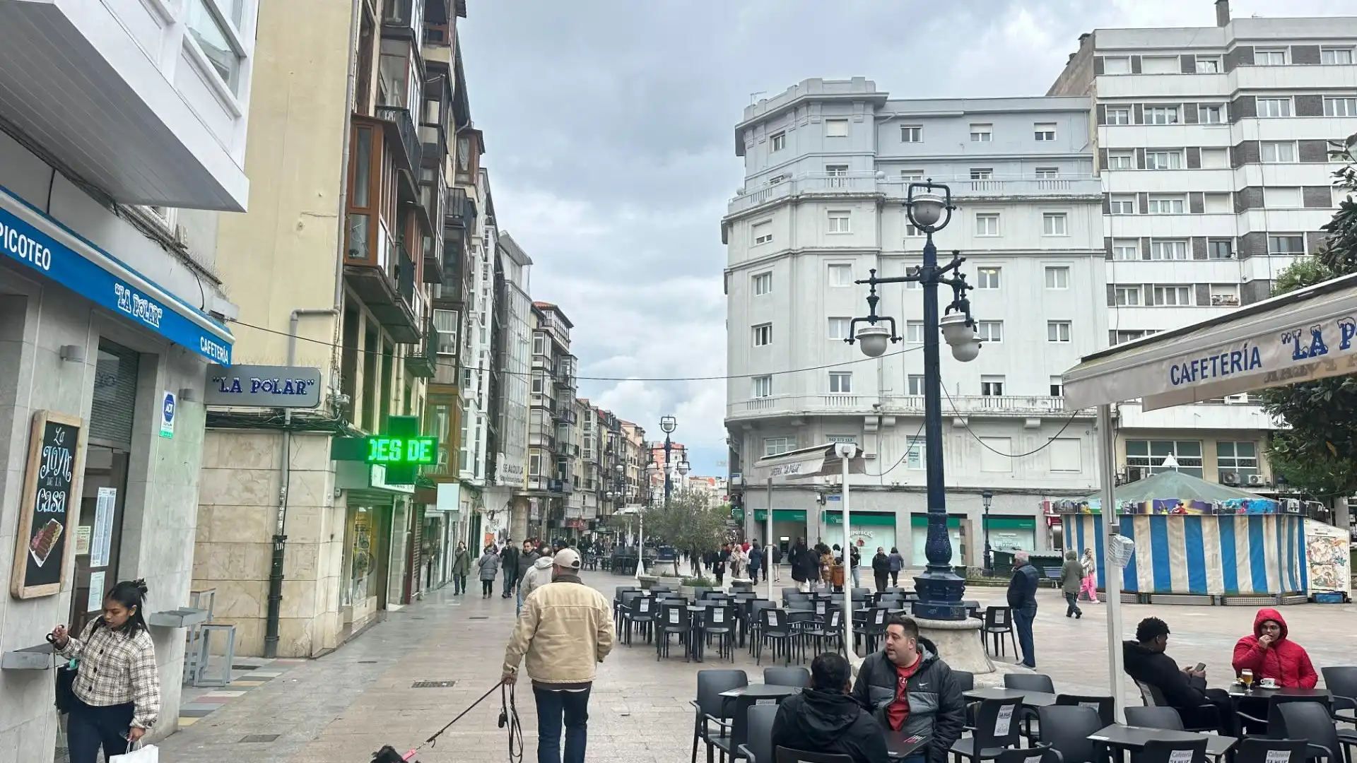 Vista exterior de Local de alquiler en Santander