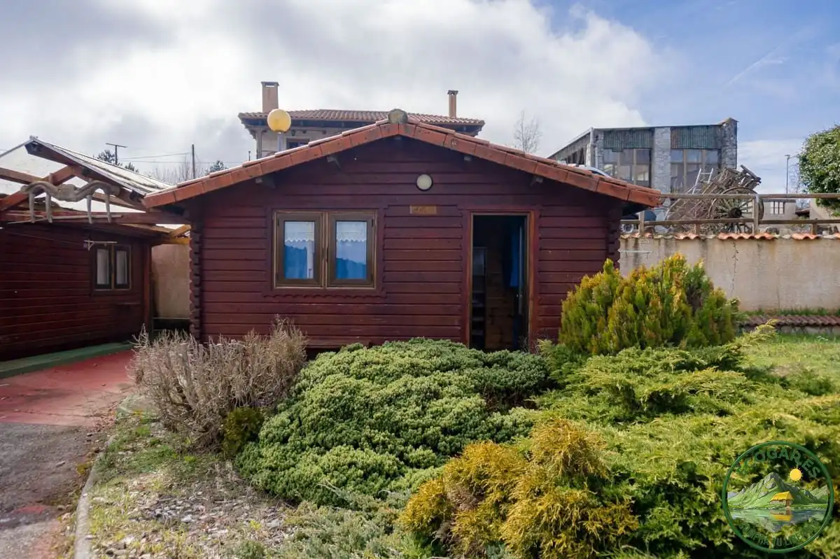 Vista exterior de Casa o chalet en venta en Villagatón con Aire acondicionado, Calefacción y Jardín privado