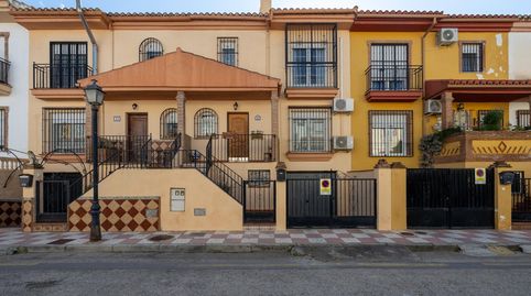 Foto 2 de Casa adosada en venta en Cúllar Vega, Granada