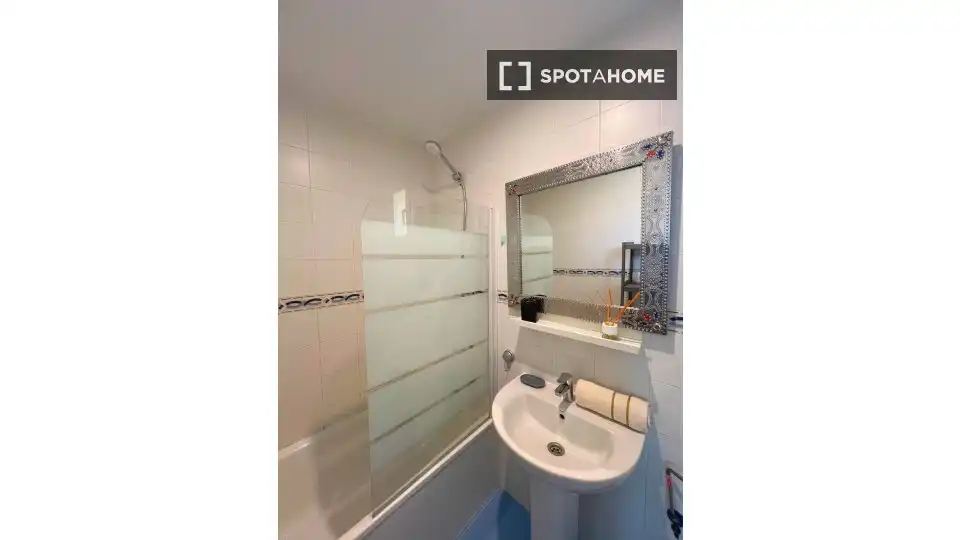 Room in Chullera