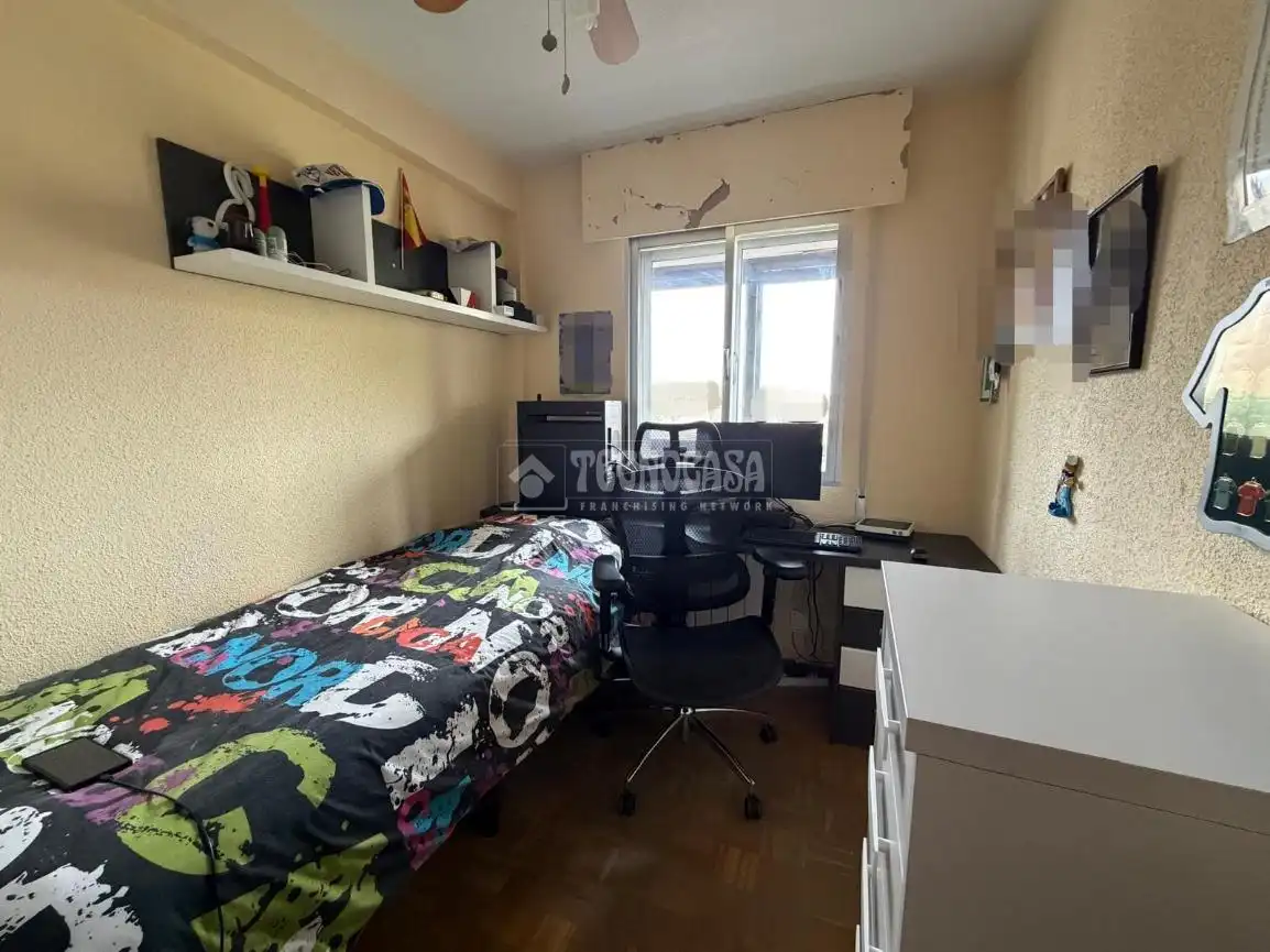Habitación de Piso en venta en Torrejón de Ardoz con Terraza y Piscina comunitaria