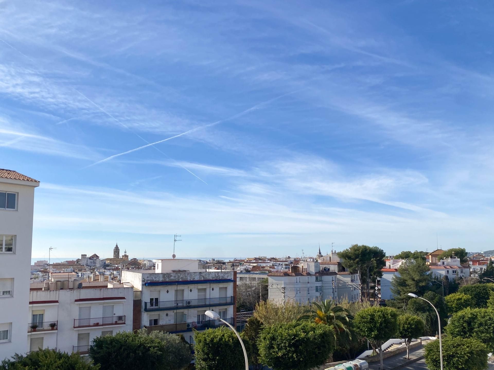 Vista exterior de Casa o xalet en venda en Sitges amb Aire condicionat, Calefacció i Terrassa