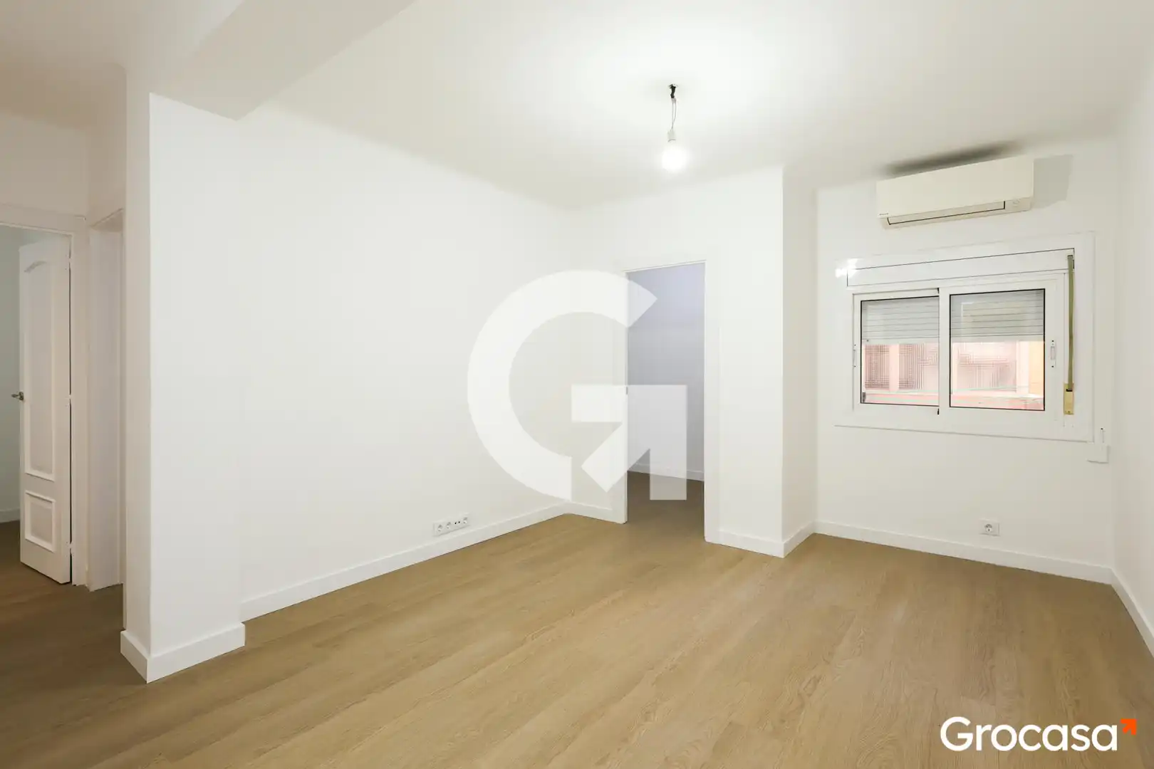 Habitación de Piso en venta en L'Hospitalet de Llobregat con Aire acondicionado, Calefacción y Horno
