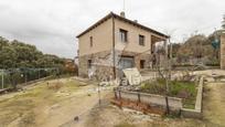 Vista exterior de Casa o xalet en venda en El Casar amb Calefacció