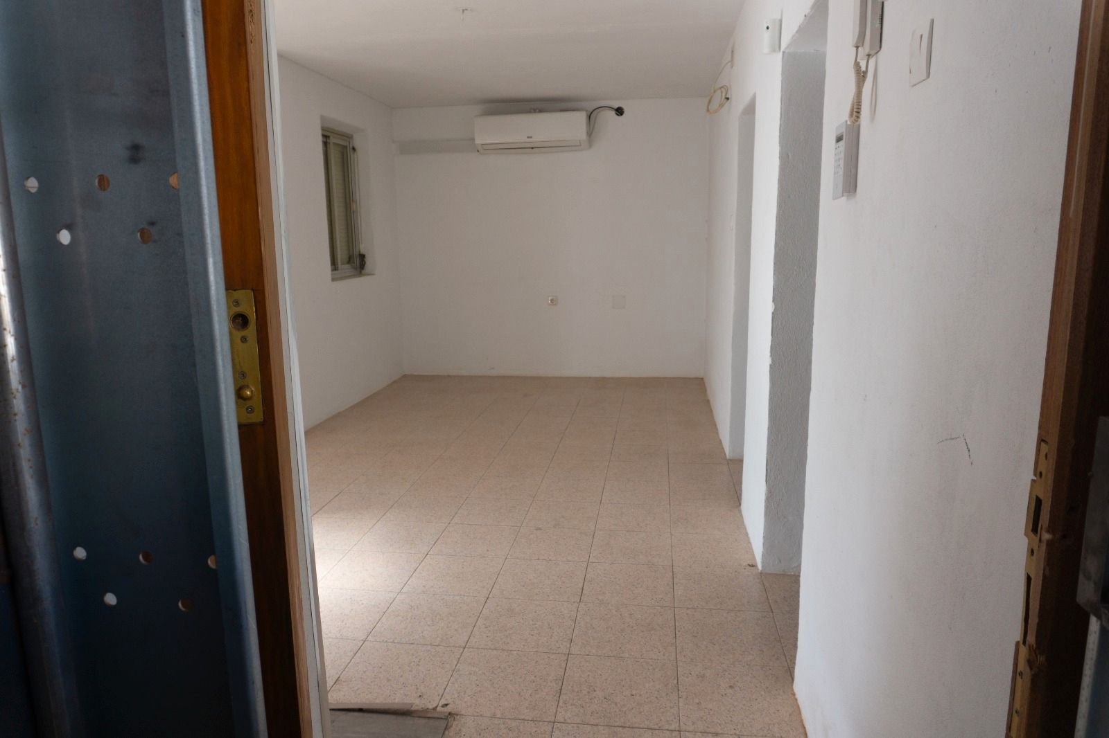 Flat for sale in  Almería Capital