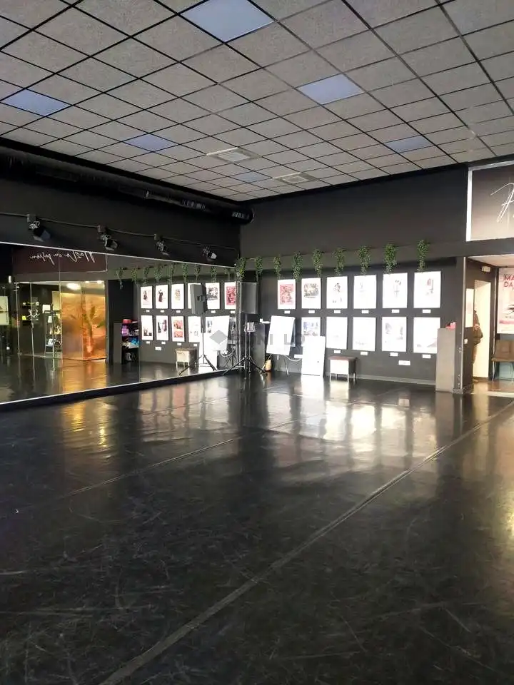 Nave industrial en venta en Zaragoza, El Pinar - San León - Las Viñas