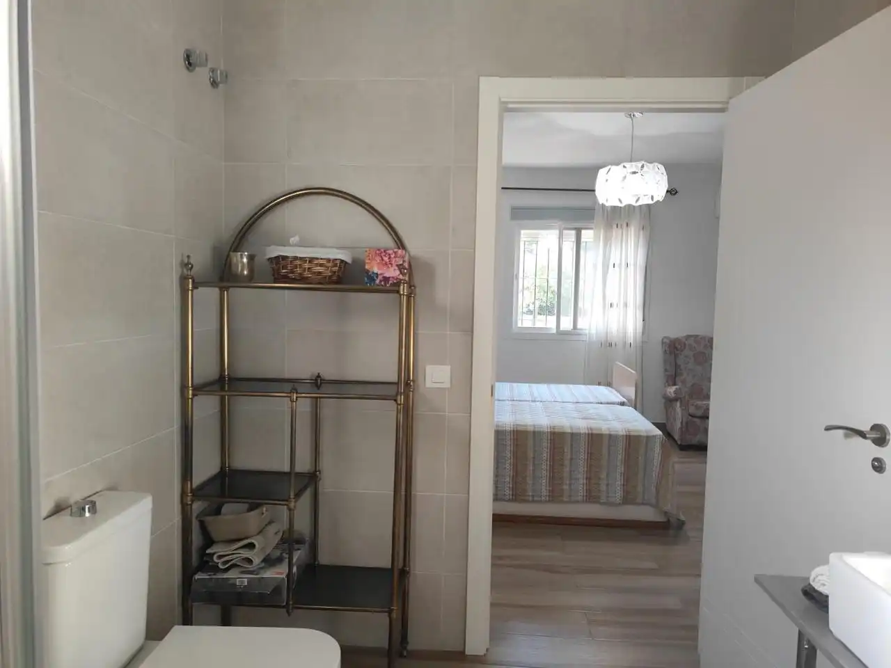 Dormitori de Casa o xalet de lloguer en Alhaurín de la Torre amb Aire condicionat, Jardí privat i Piscina