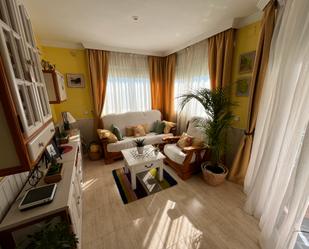 Living room of Apartment for sale in Roda de Berà  with Air Conditioner, Terrace and Oven