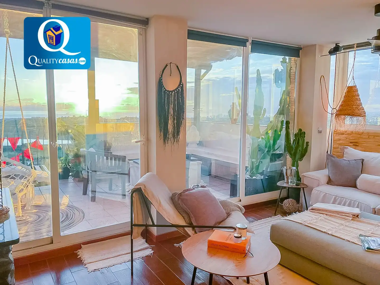 Wohnzimmer von Dachboden zur Miete in Mutxamel mit Klimaanlage, Terrasse und Gemeinschaftspool