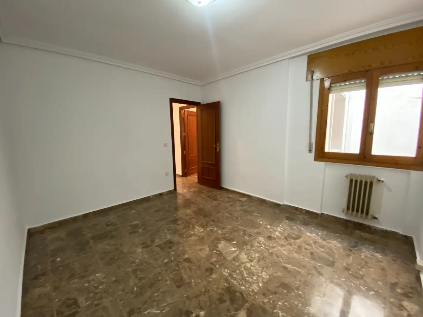Piso en venta en Ciudad Real con Calefacción, Terraza y Balcón