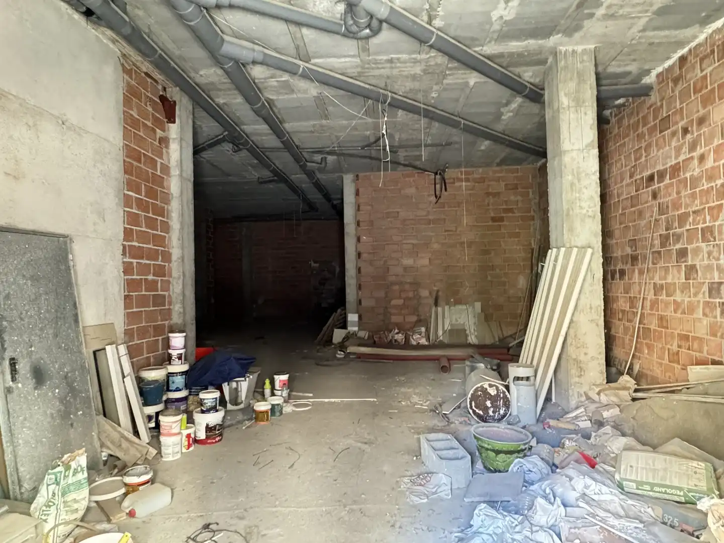 Local comercial de lloguer a Plaza Vivas Pérez 4