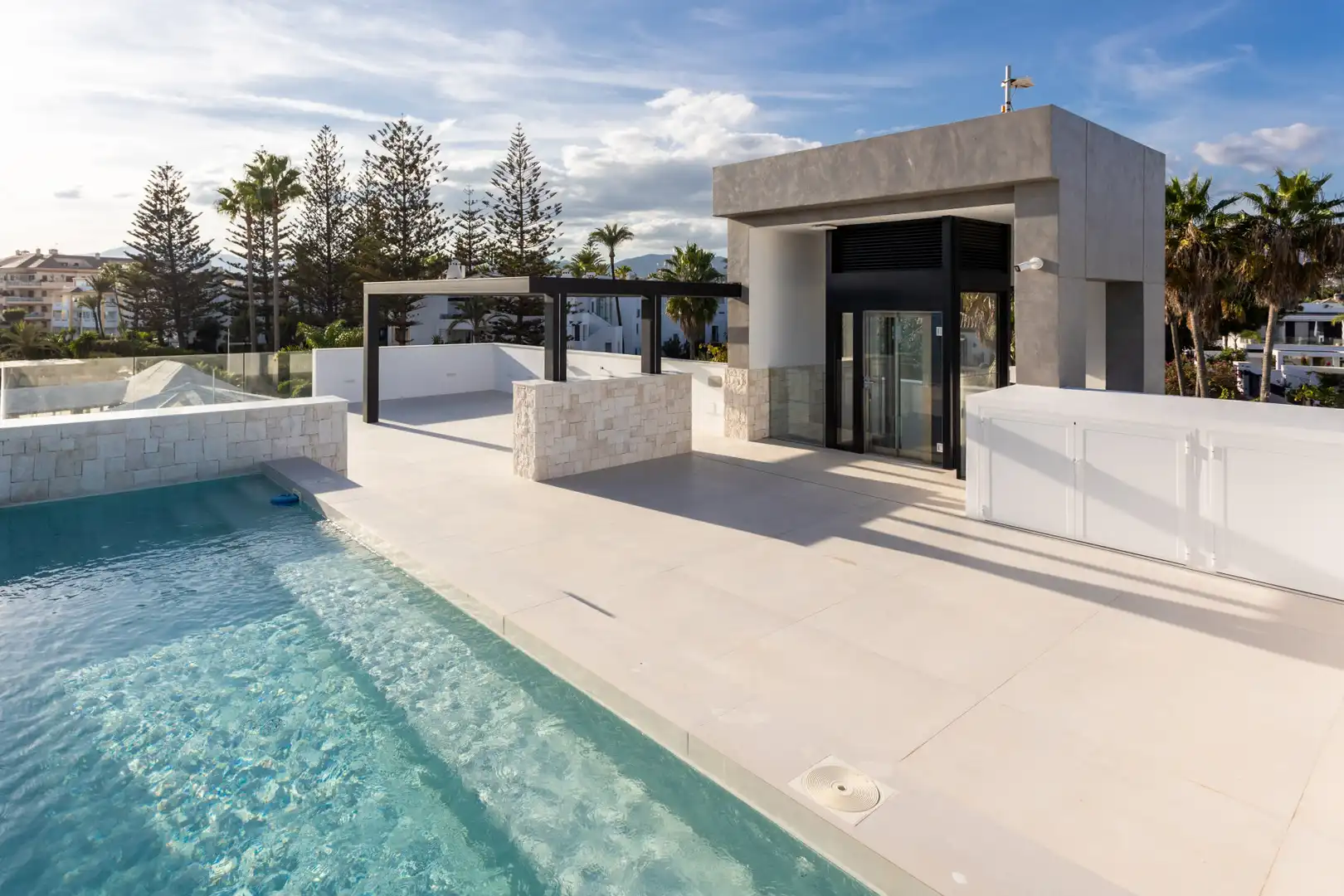Terrace of Houses for sale in Marbella  with Air Conditioner, Terrace and Storage room