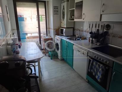 Kitchen of Flat for sale in  Logroño