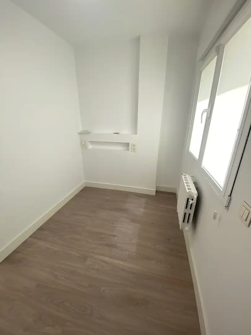 Bedroom of Study for rent in Zaragoza  with Furnished
