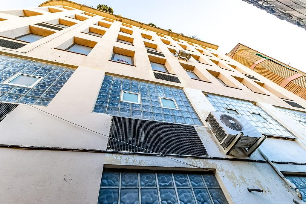 Exterior view of Building for sale in Manresa
