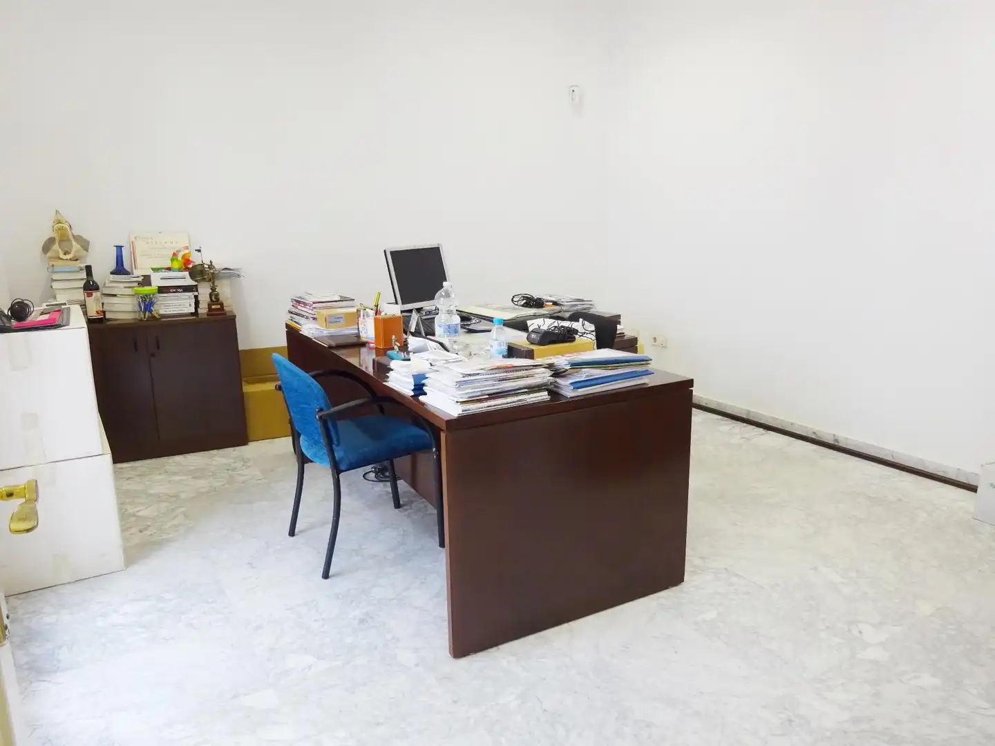Commercial properties for sale in El Viso del Alcor  with Air Conditioner