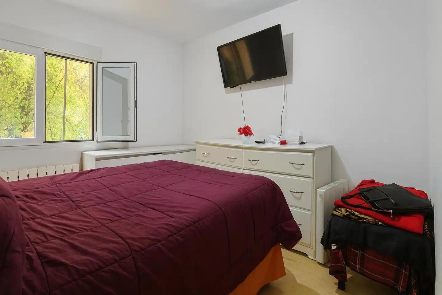 Bedroom of Flat for sale in  Madrid Capital