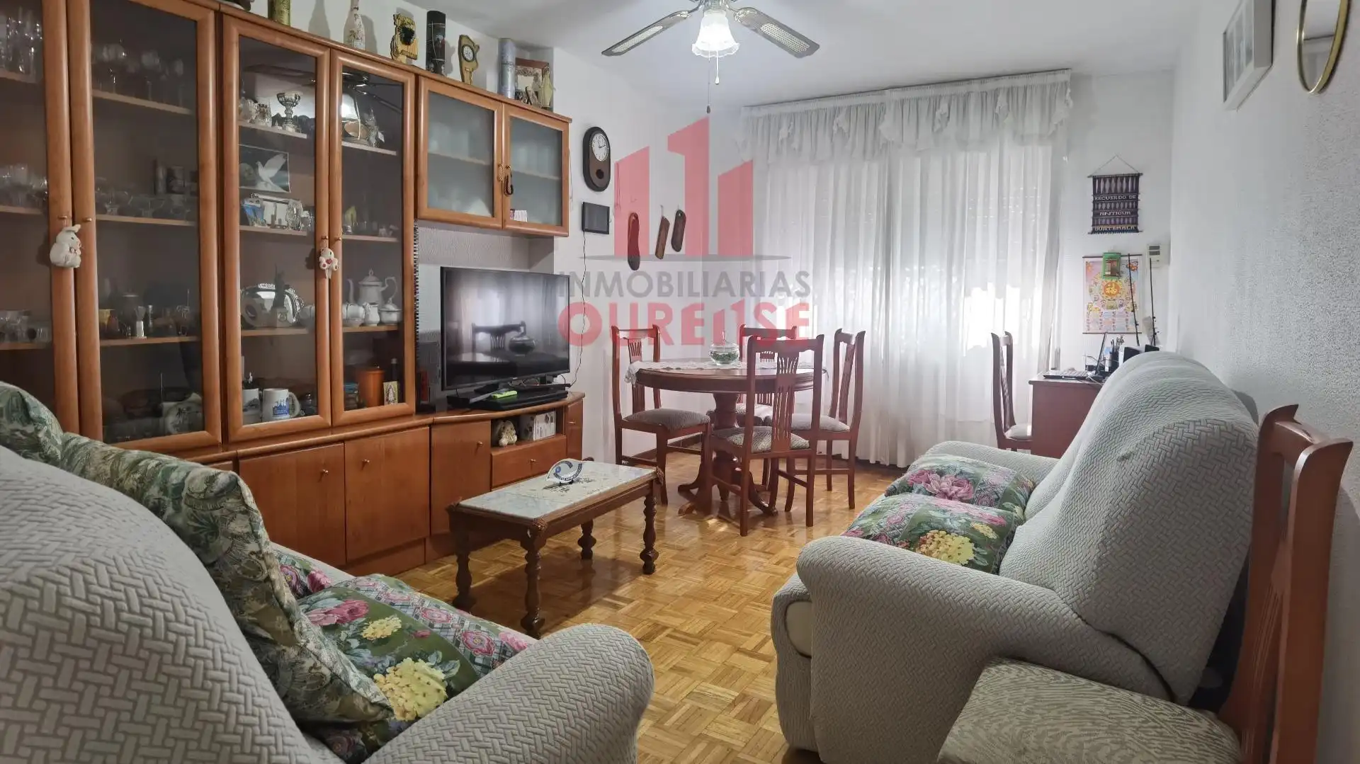 Sala d'estar de Pis en venda en Ourense Capital  amb Traster