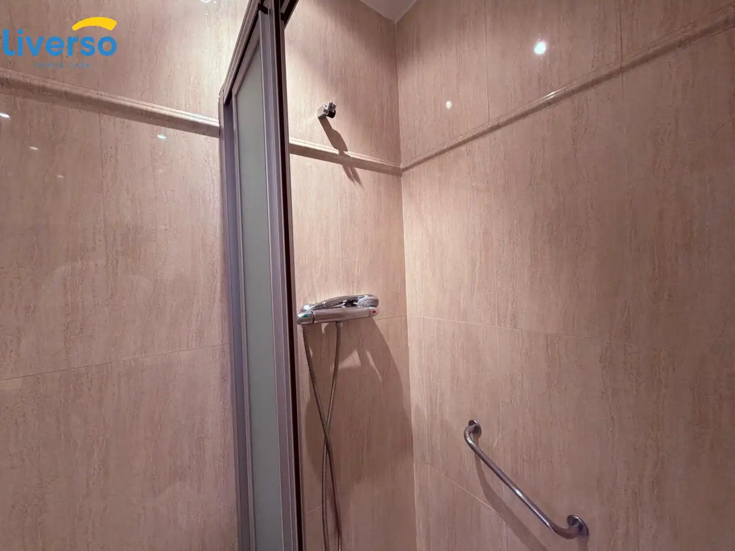 Baño de Piso en venta en Burgos con Amueblado