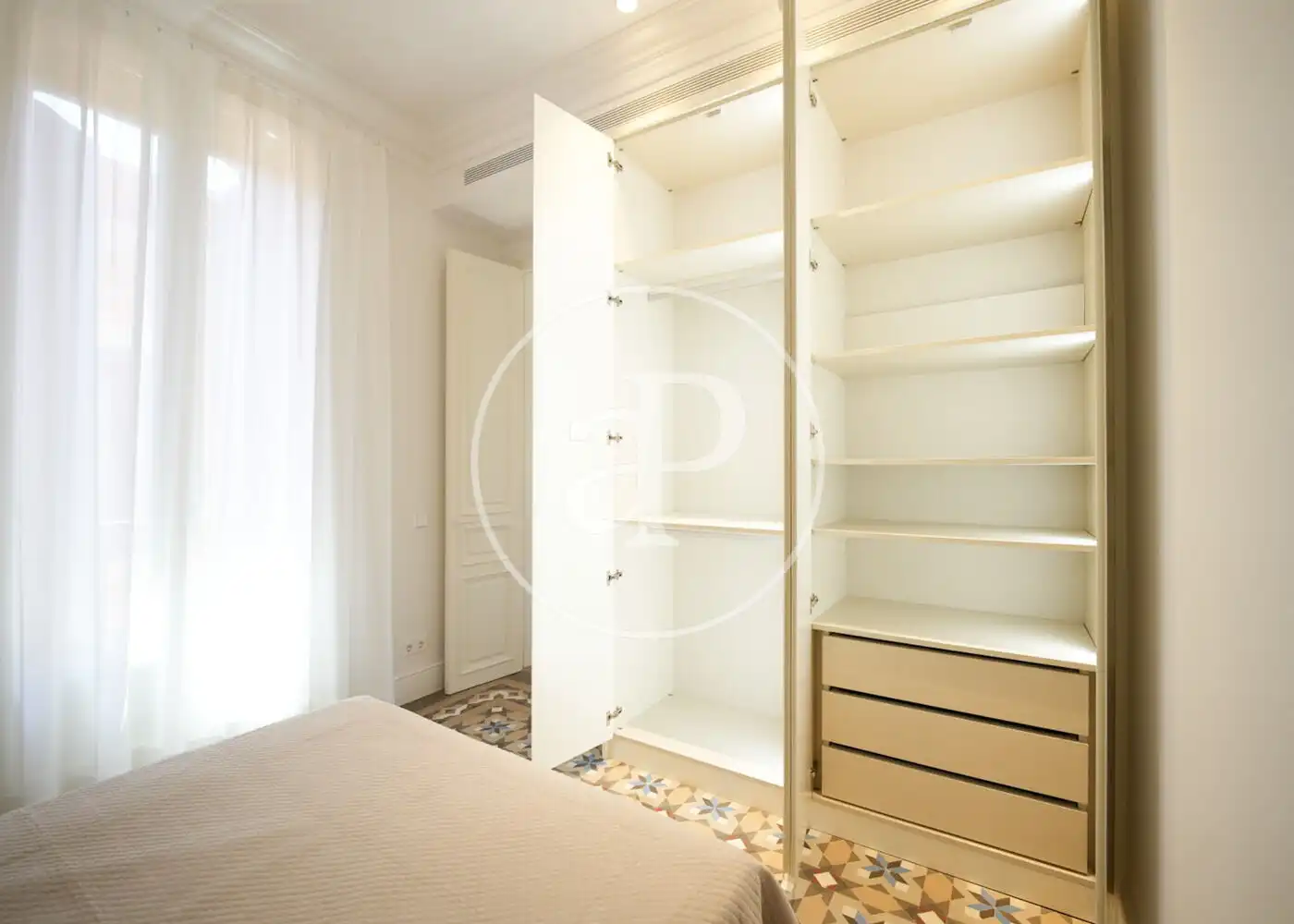 Habitación de Piso de alquiler en Barcelona con Aire acondicionado, Calefacción y Amueblado