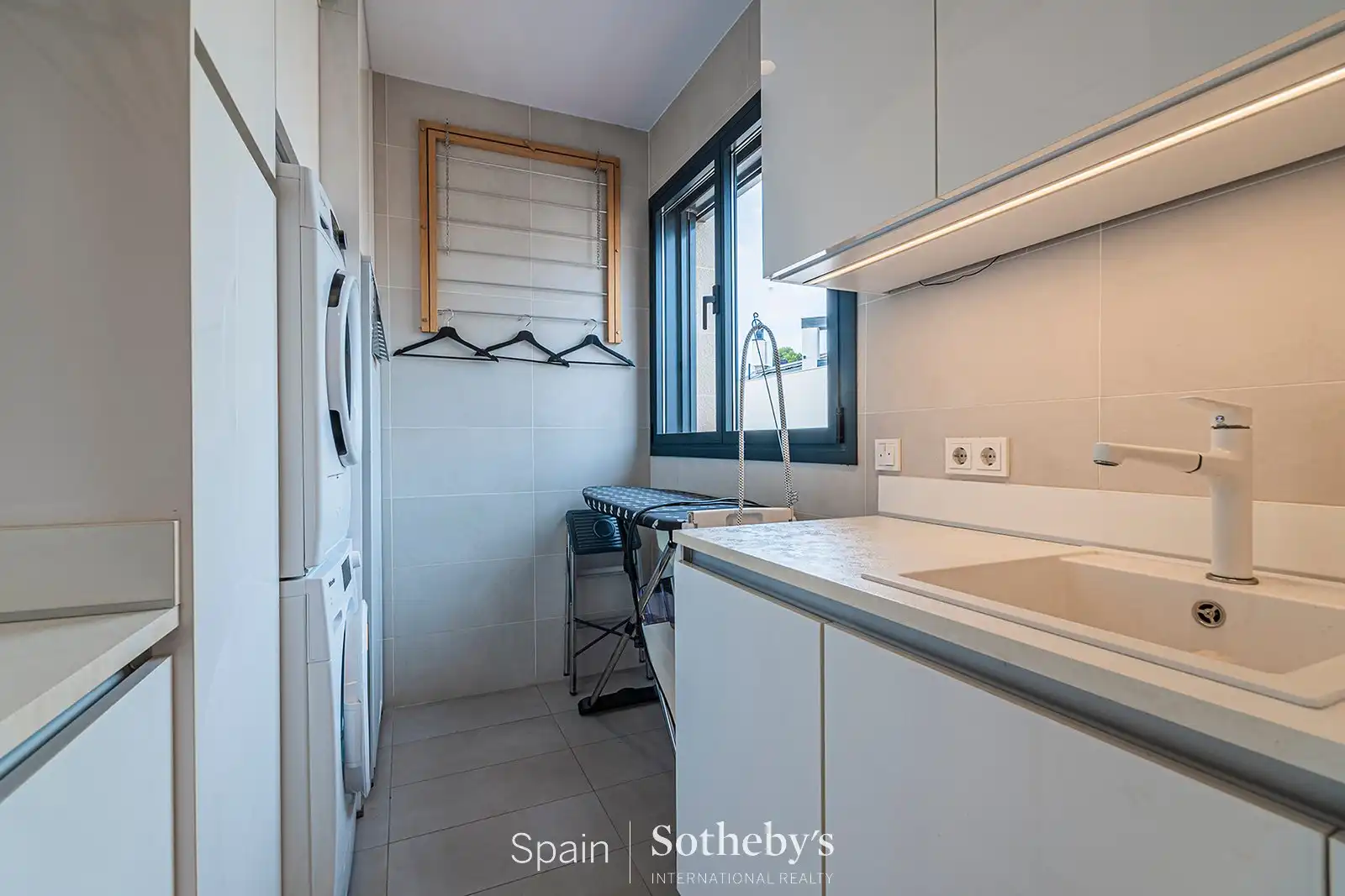 Cocina de Ático en venta en Sant Just Desvern con Aire acondicionado, Terraza y Trastero