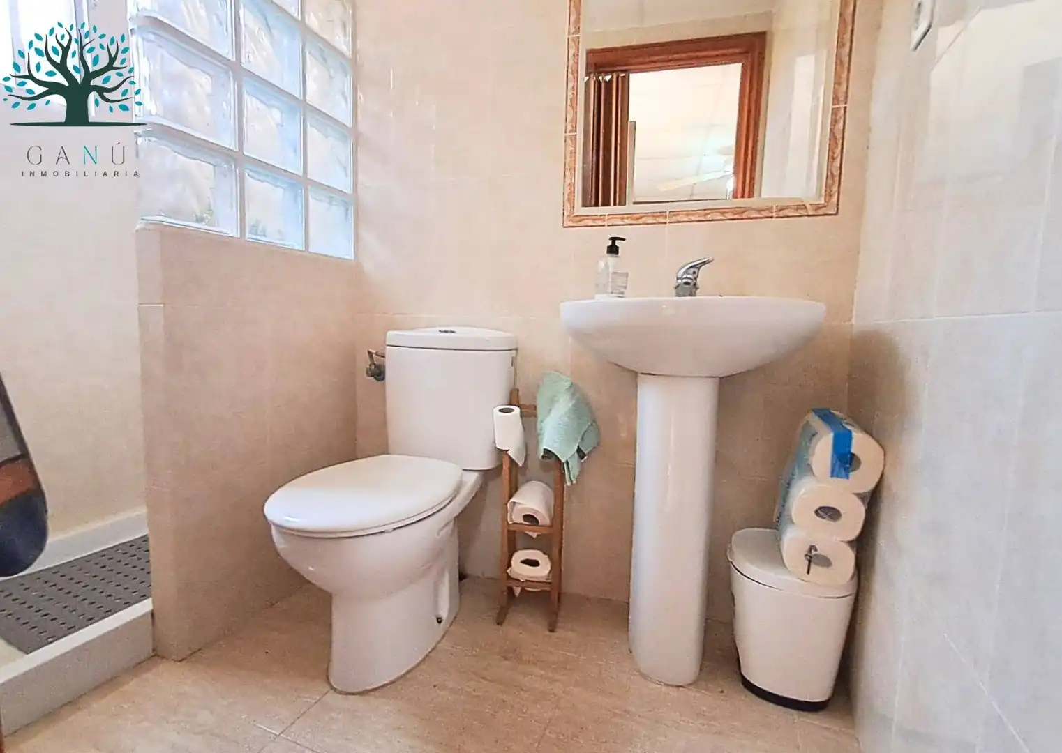 Badezimmer von Erdgeschoss zum Verkauf in Mazarrón mit Klimaanlage, Privatgarten und Terrasse