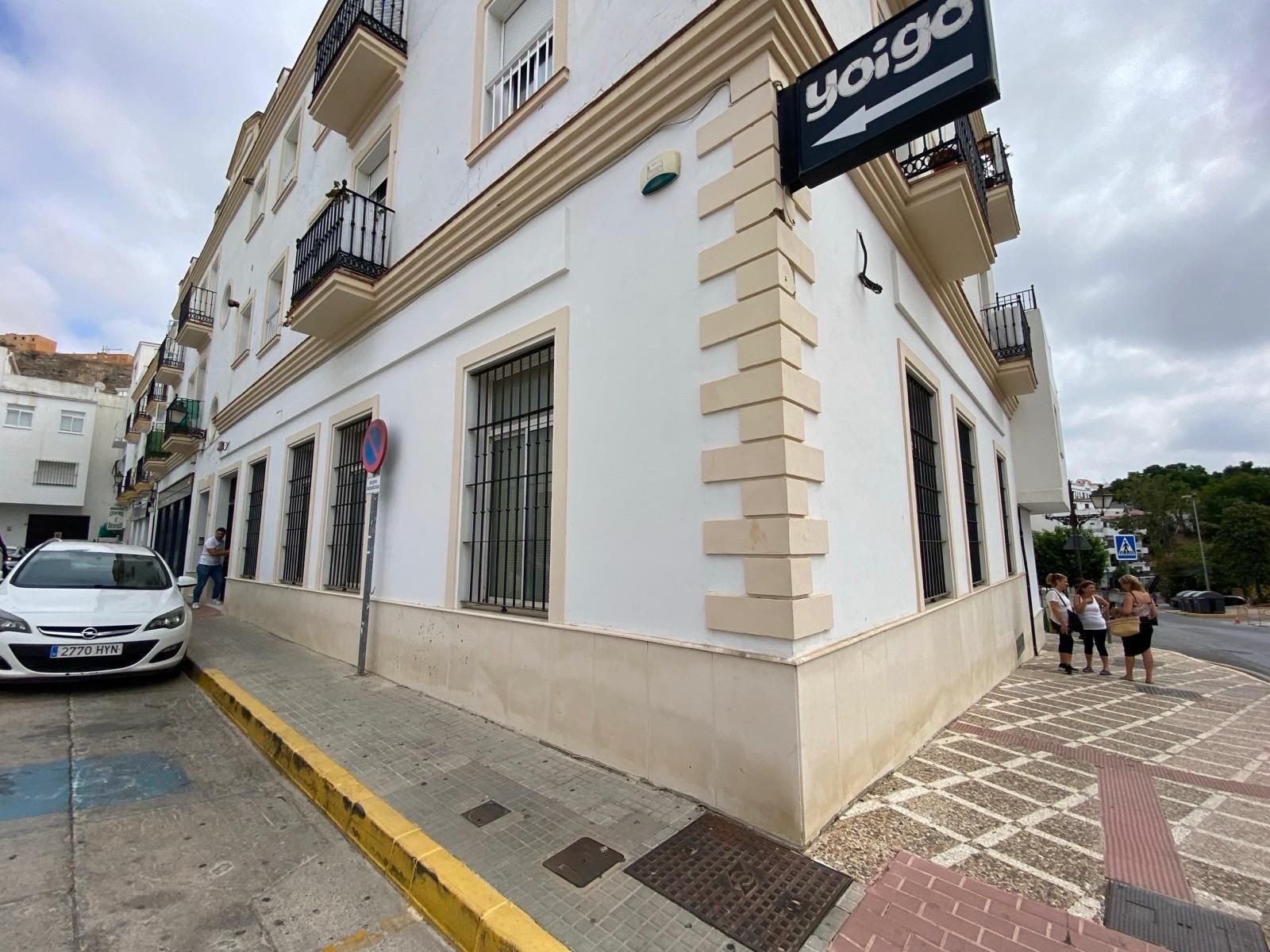 Vista exterior de Oficina en venda en Arcos de la Frontera amb Terrassa