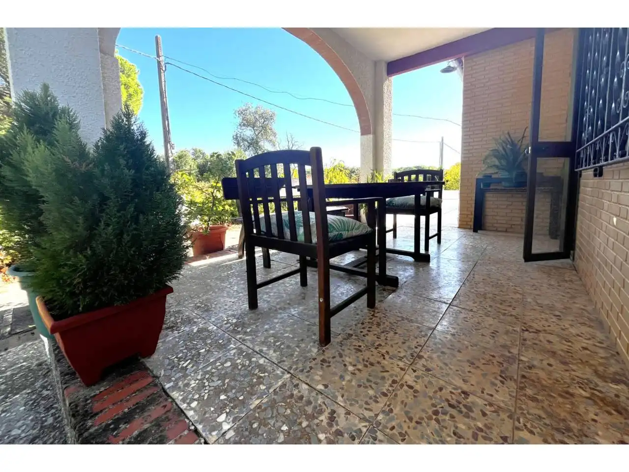 Terraza de Casa o chalet en venta en Valverde del Camino con Jardín privado, Terraza y Amueblado