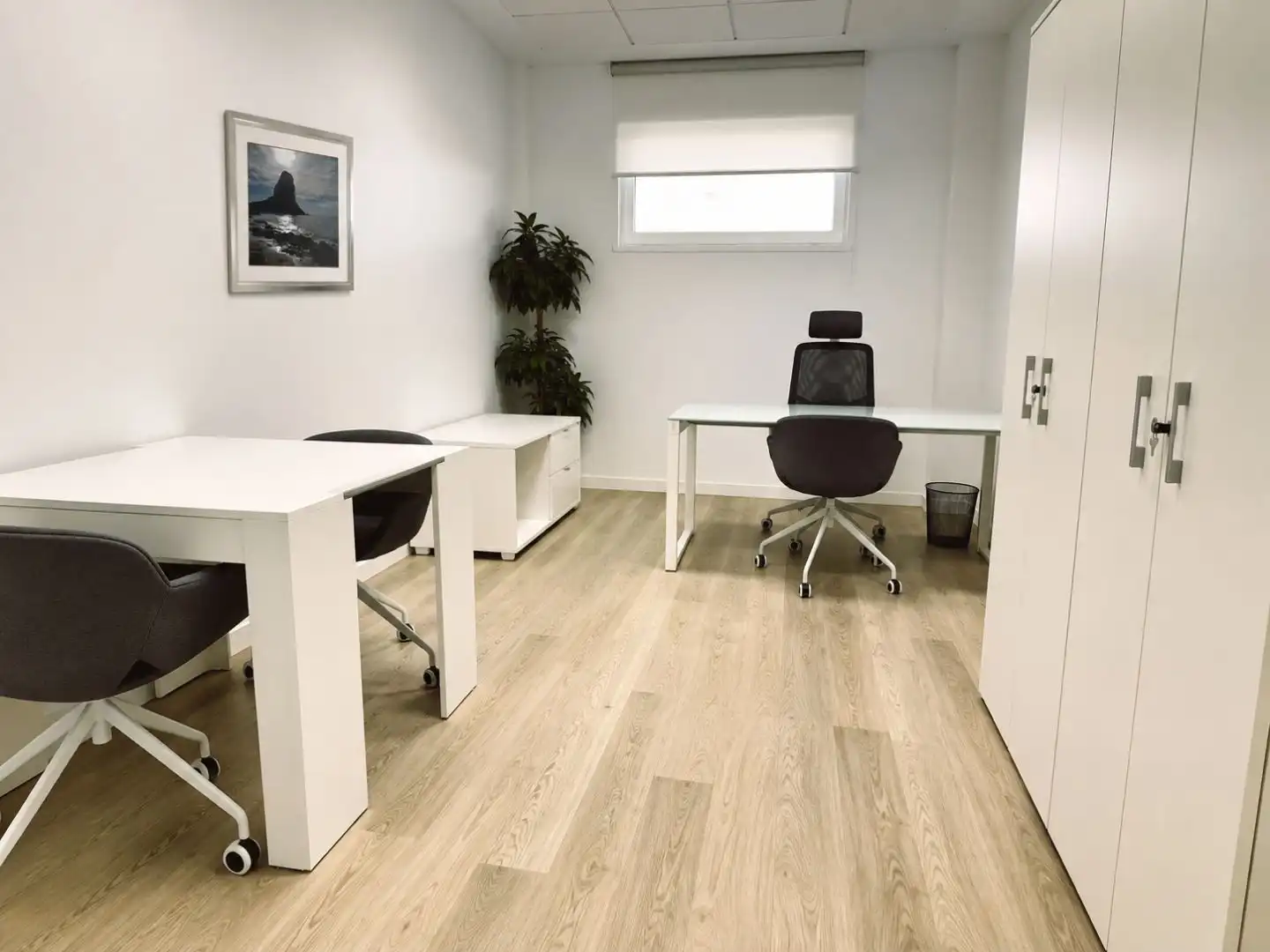 Office for rent in L'Alfàs del Pi  with Air Conditioner and Furnished