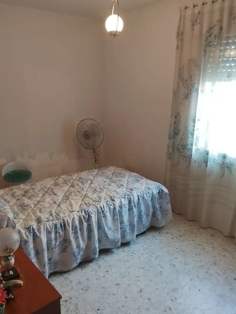 Bedroom of Flat for sale in Madrigal de la Vera  with Furnished
