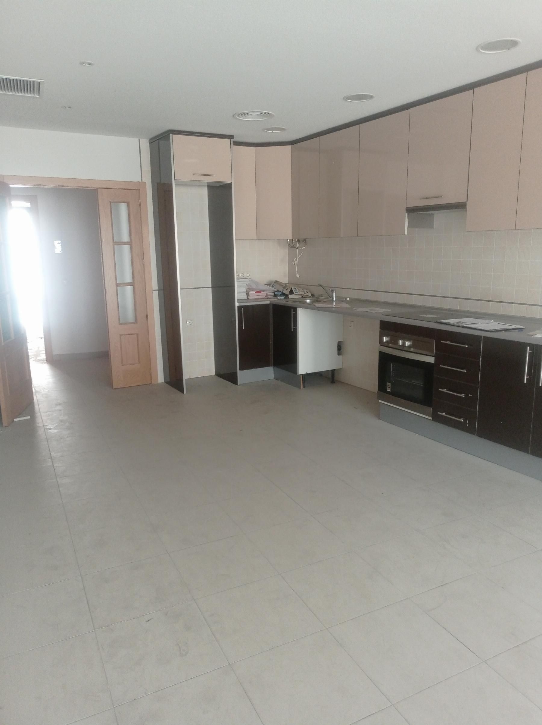 Kitchen of Flat for sale in Villarejo de Salvanés  with Air Conditioner, Heating and Terrace