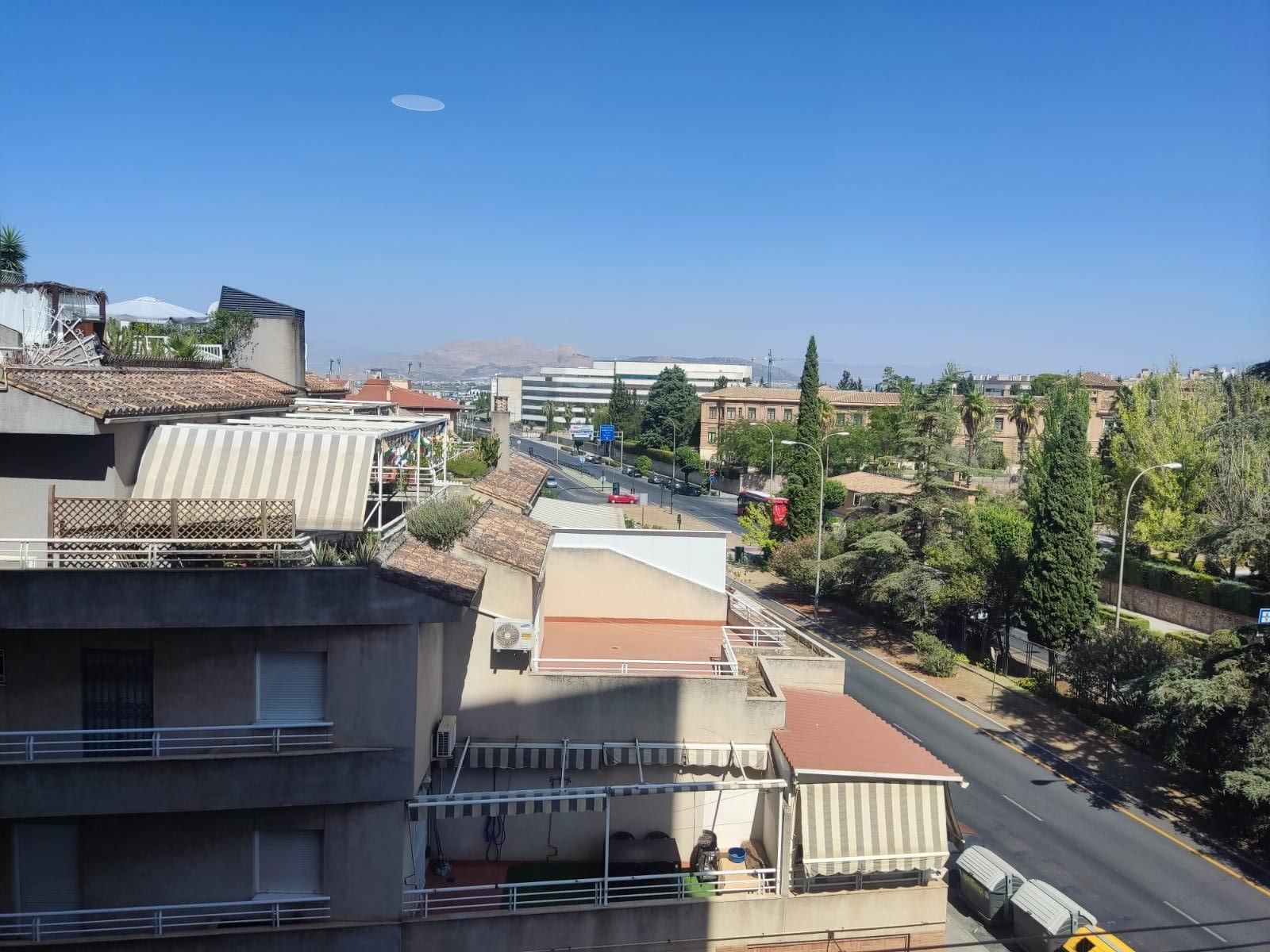 Exterior view of Flat to rent in  Granada Capital  with Air Conditioner and Balcony