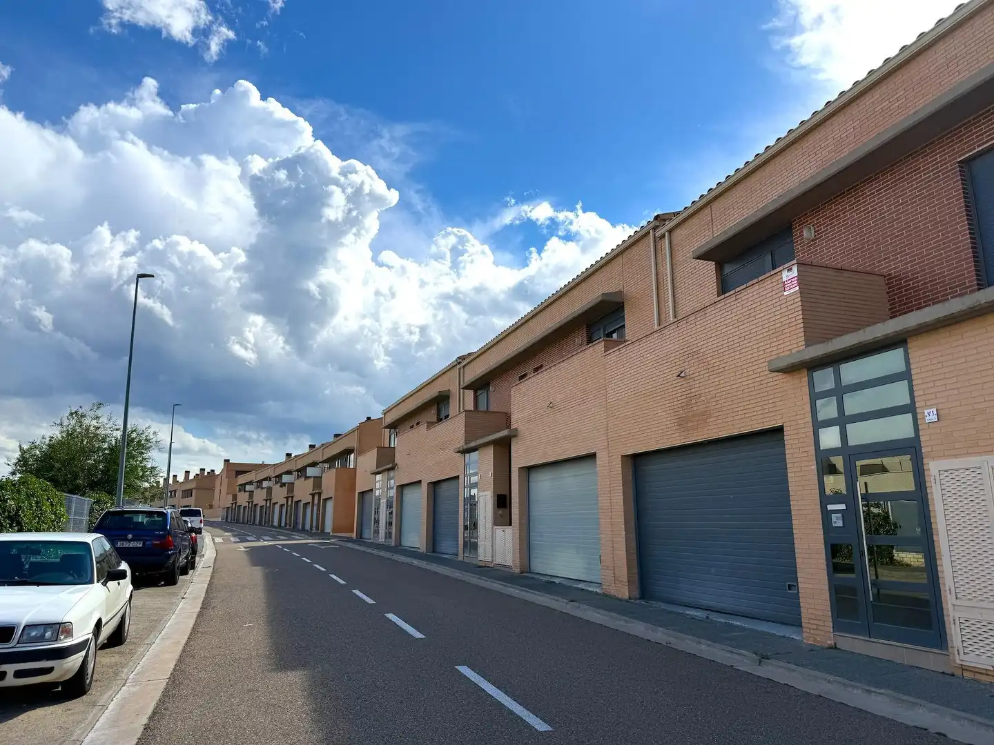 Vista exterior de Casa adosada en venta en Cuarte de Huerva con Aire acondicionado, Calefacción y Jardín privado