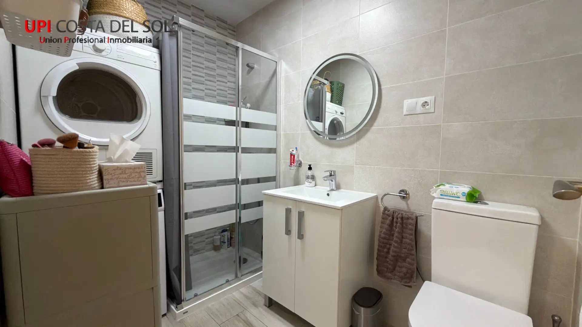 Bathroom of Apartments for sale in Benalmádena  with Parquet flooring, Furnished and Oven