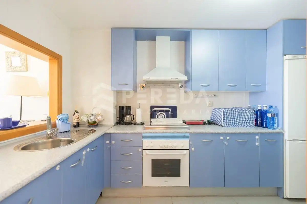 Kitchen of Flat for sale in Roquetas de Mar  with Air Conditioner, Terrace and Furnished