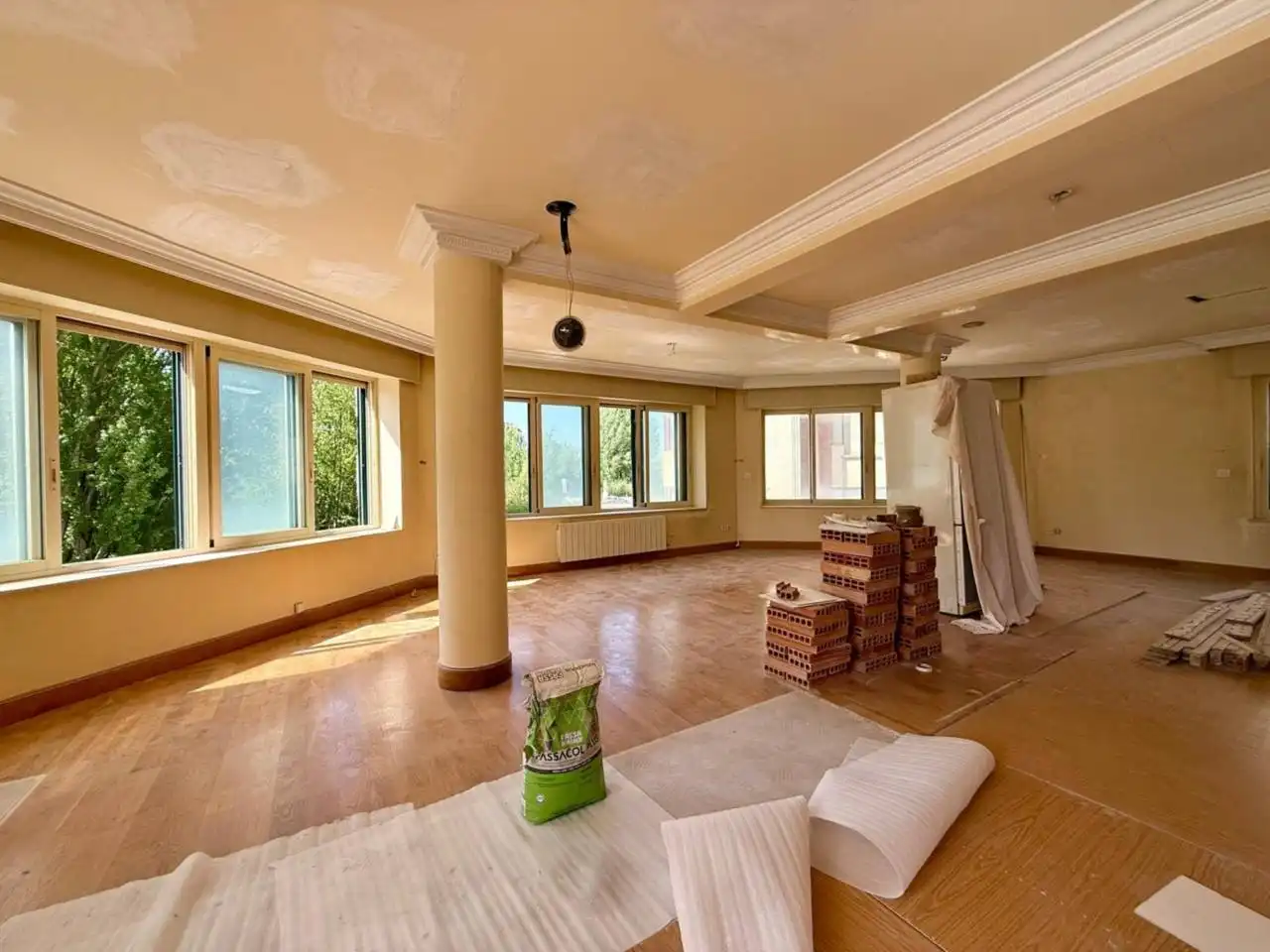 Sala de estar de Piso en venta en Burgos con Calefacción, Parquet y Terraza