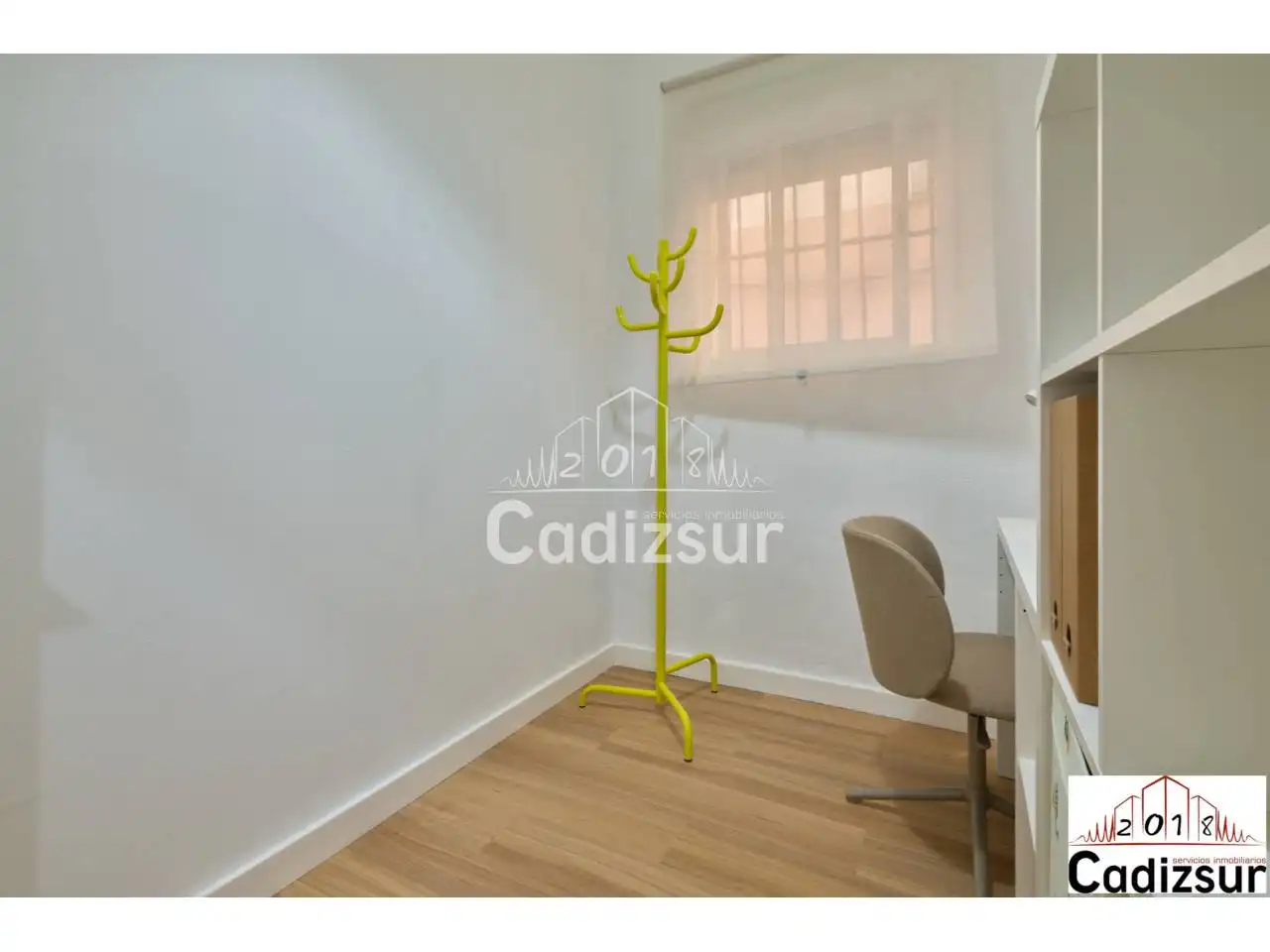 Habitación de Piso en venta en Cádiz con Trastero y Amueblado