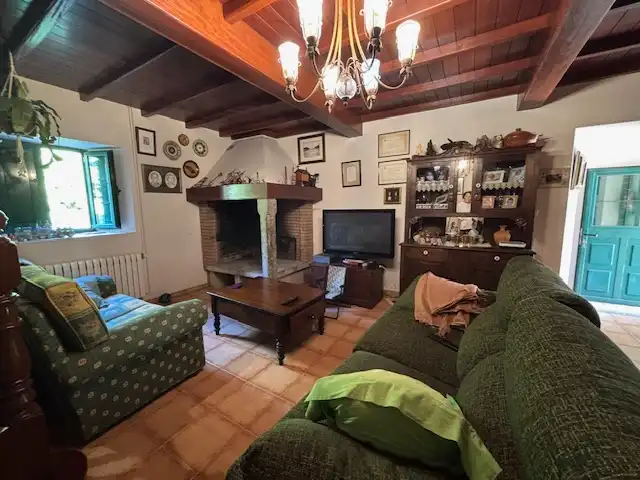 Sala d'estar de Casa o xalet de lloguer en Valdoviño amb Calefacció, Jardí privat i Parquet