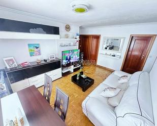 Sala d'estar de Pis en venda en  Madrid Capital amb Aire condicionat, Parquet i Terrassa