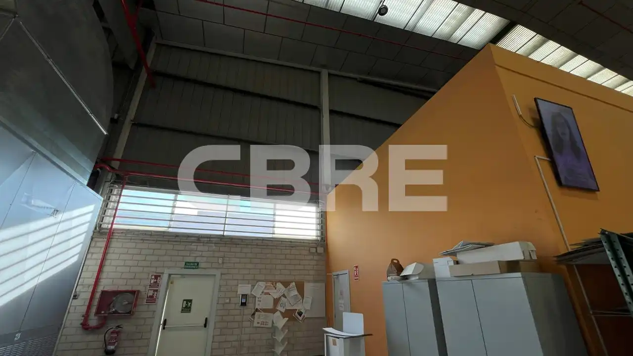 Nave industrial de alquiler en Pinto
