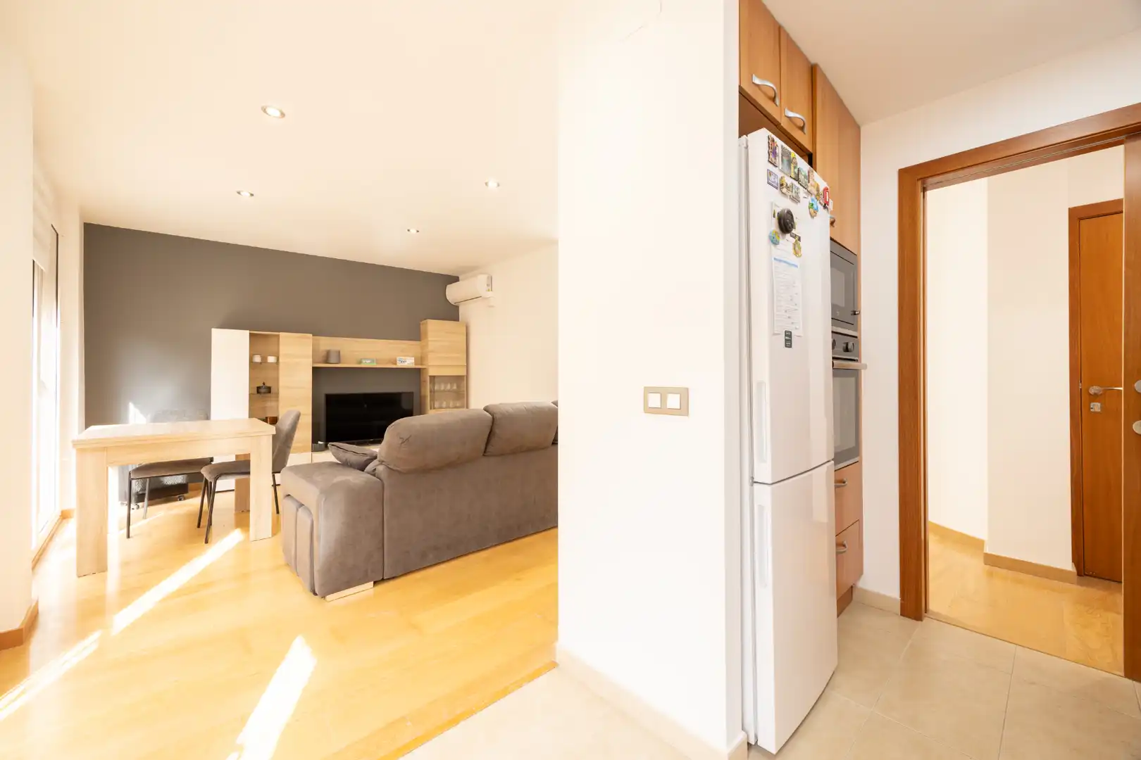 Sala d'estar de Dúplex en venda en Sant Pere de Torelló amb Aire condicionat, Parquet i Terrassa