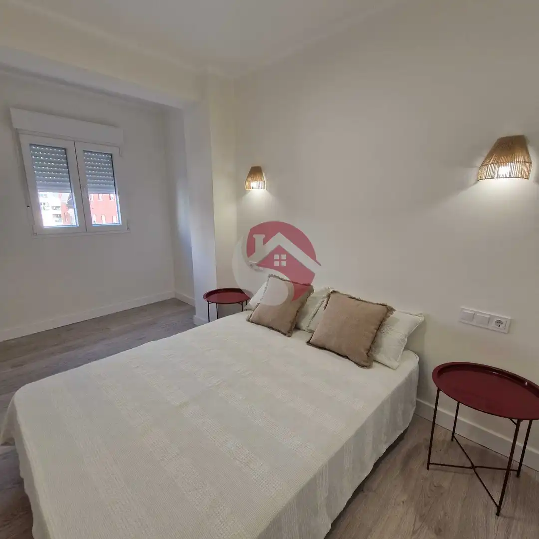 Dormitori de Pis en venda en Málaga amb Aire condicionat i Terrassa
