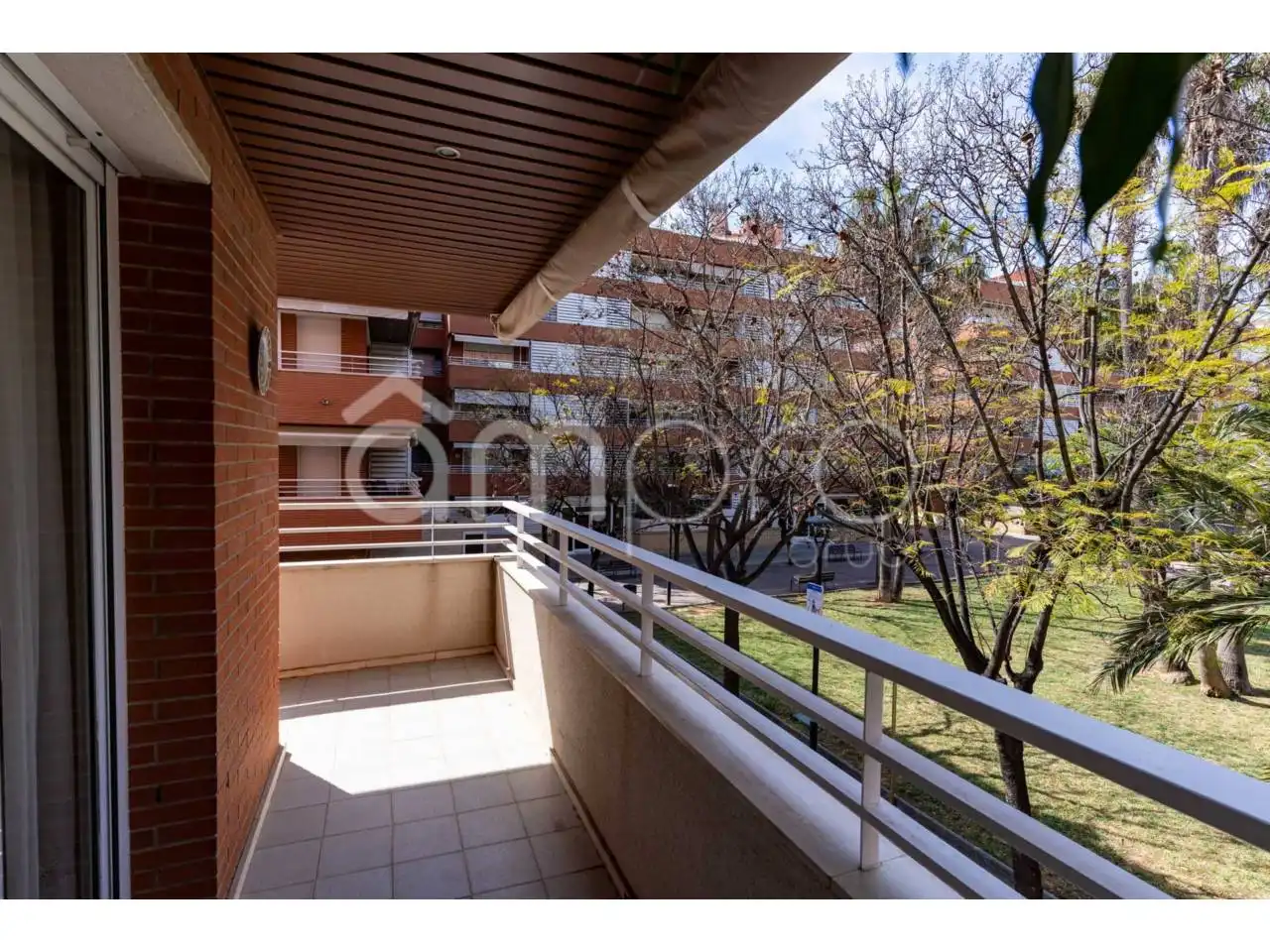 Außenansicht von Wohnung zum Verkauf in Vilanova i la Geltrú mit Klimaanlage, Heizung und Terrasse