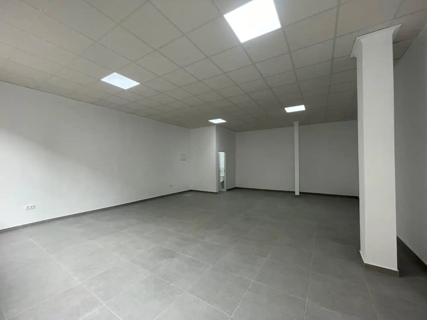 Local comercial en alquiler en Calle Rosales 11, imagen 8