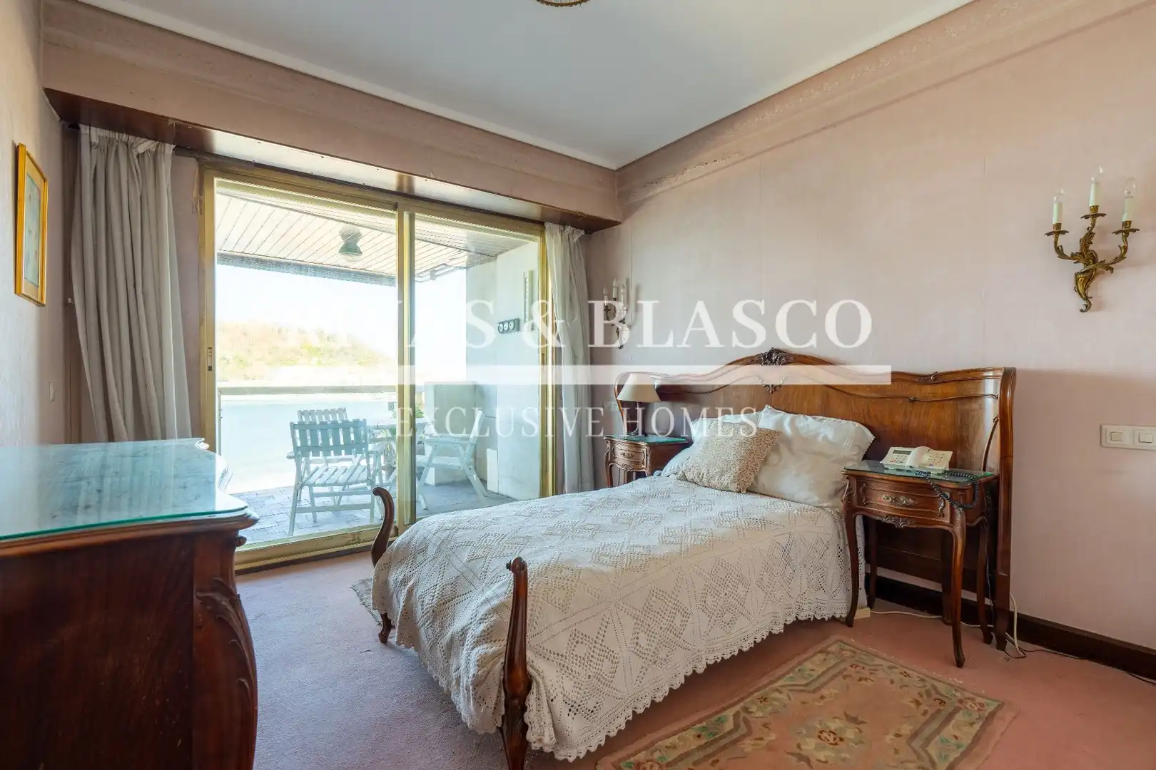 Bedroom of Apartments for sale in Donostia - San Sebastián   with Heating and Storage room