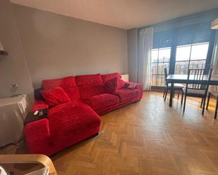 Living room of Flat to rent in  Toledo Capital  with Air Conditioner and Heating