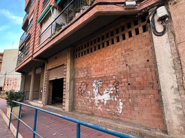 Local comercial en venta en FABIAN ESCRIBANO