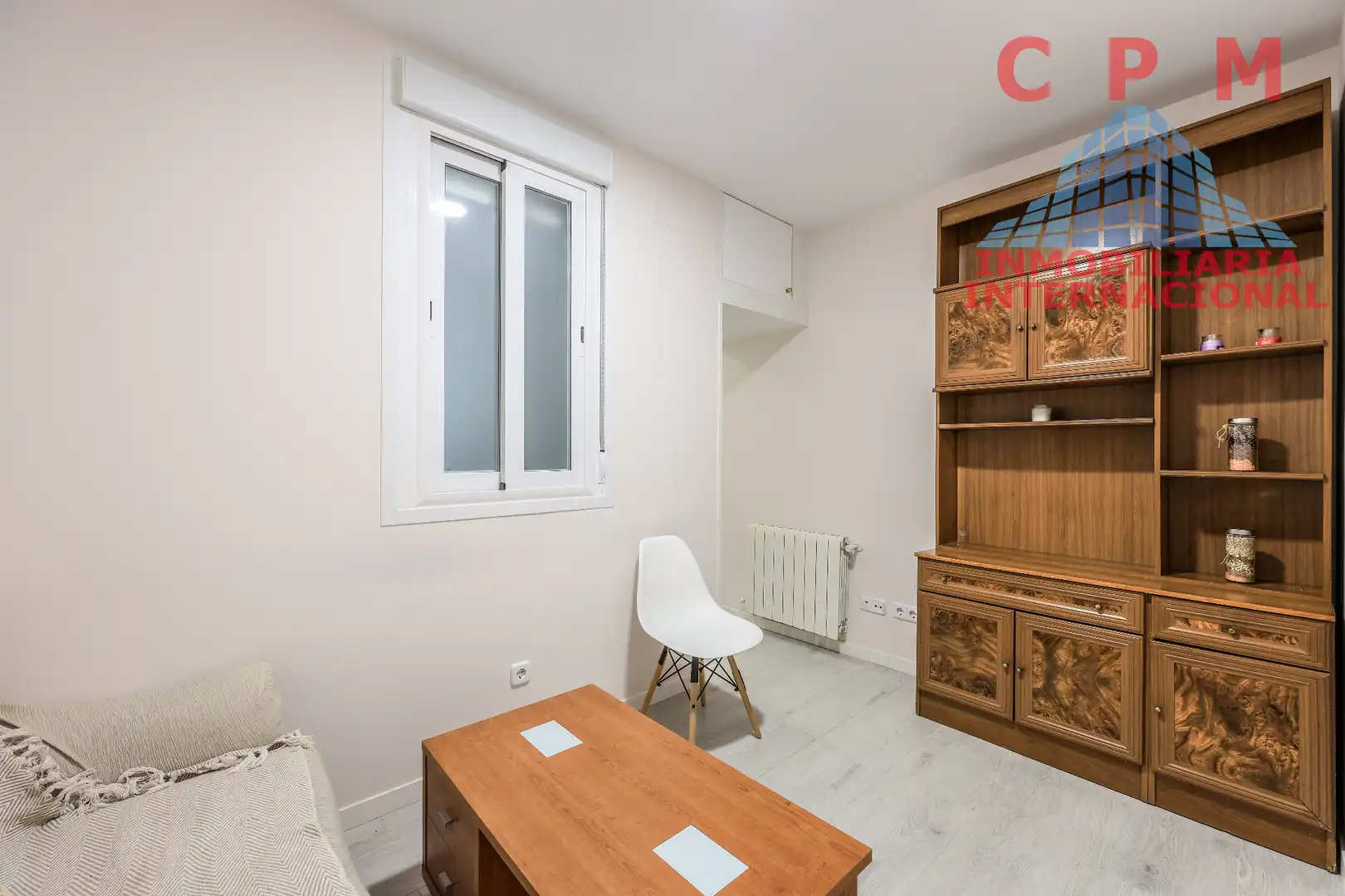 Dormitori de Pis de lloguer en  Madrid Capital amb Calefacció, Parquet i Moblat